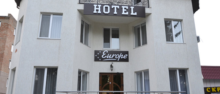 Фасад HOTEL Europe / 