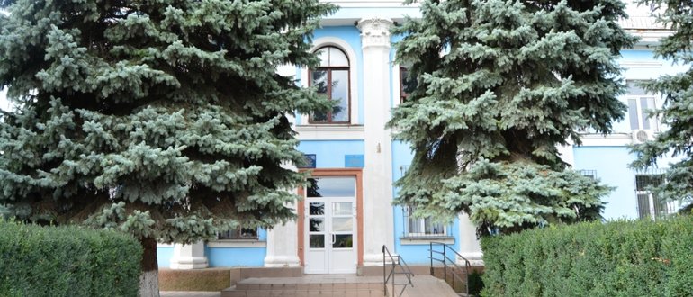 Фасад Томашпільське Управління праці та соціального захисту населення  / 