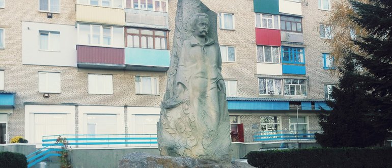 Фасад Пам'ятник Тарасу Григоровичу Шевченко / 